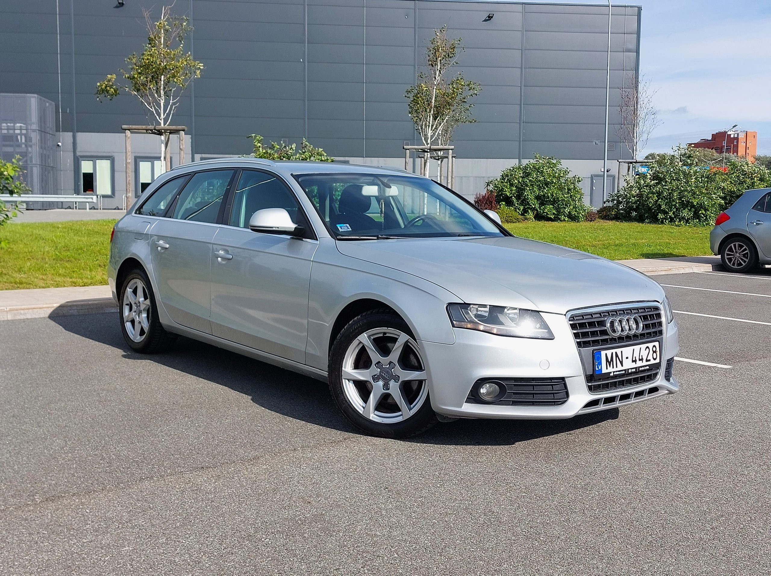 Audi A4 2 0tdi B8 Carshop